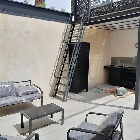 La Bell'angouleme Bed & Breakfast